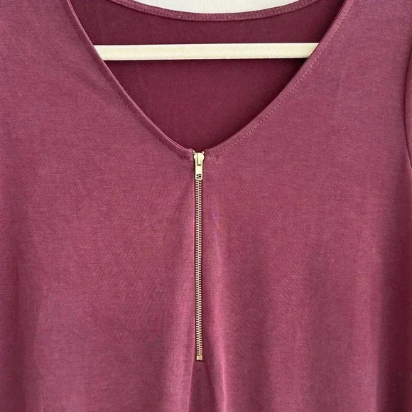 Green Envelope 3/4 Length Sleeve Zippered Blouse, Wine/Berry, Size Medium - Picture 6 of 16